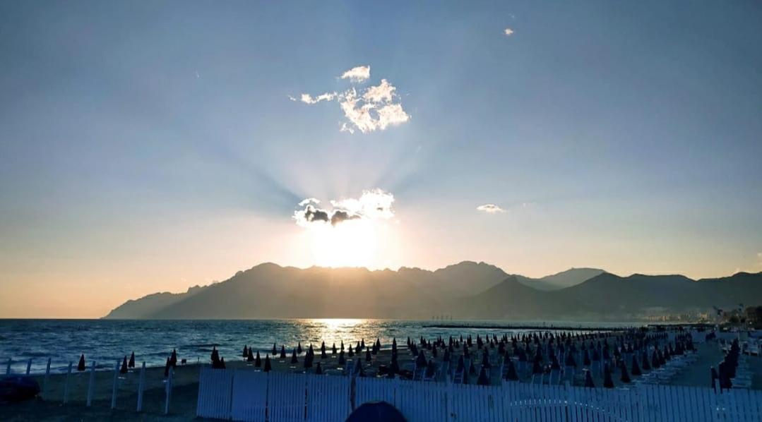 Appartamento Salifornia casa vacanze Salerno Esterno foto