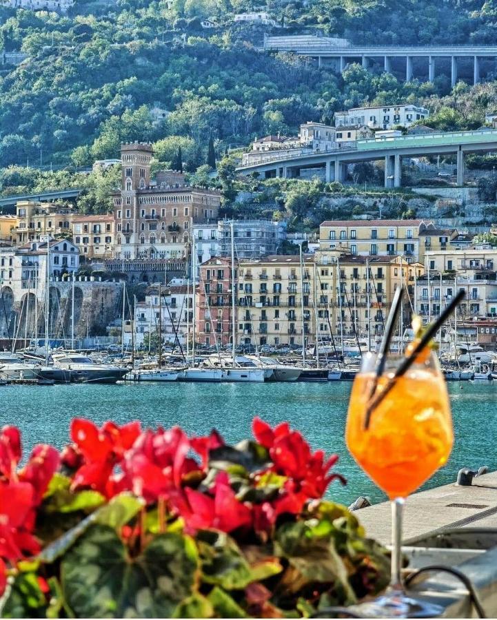 Appartamento Salifornia casa vacanze Salerno Esterno foto